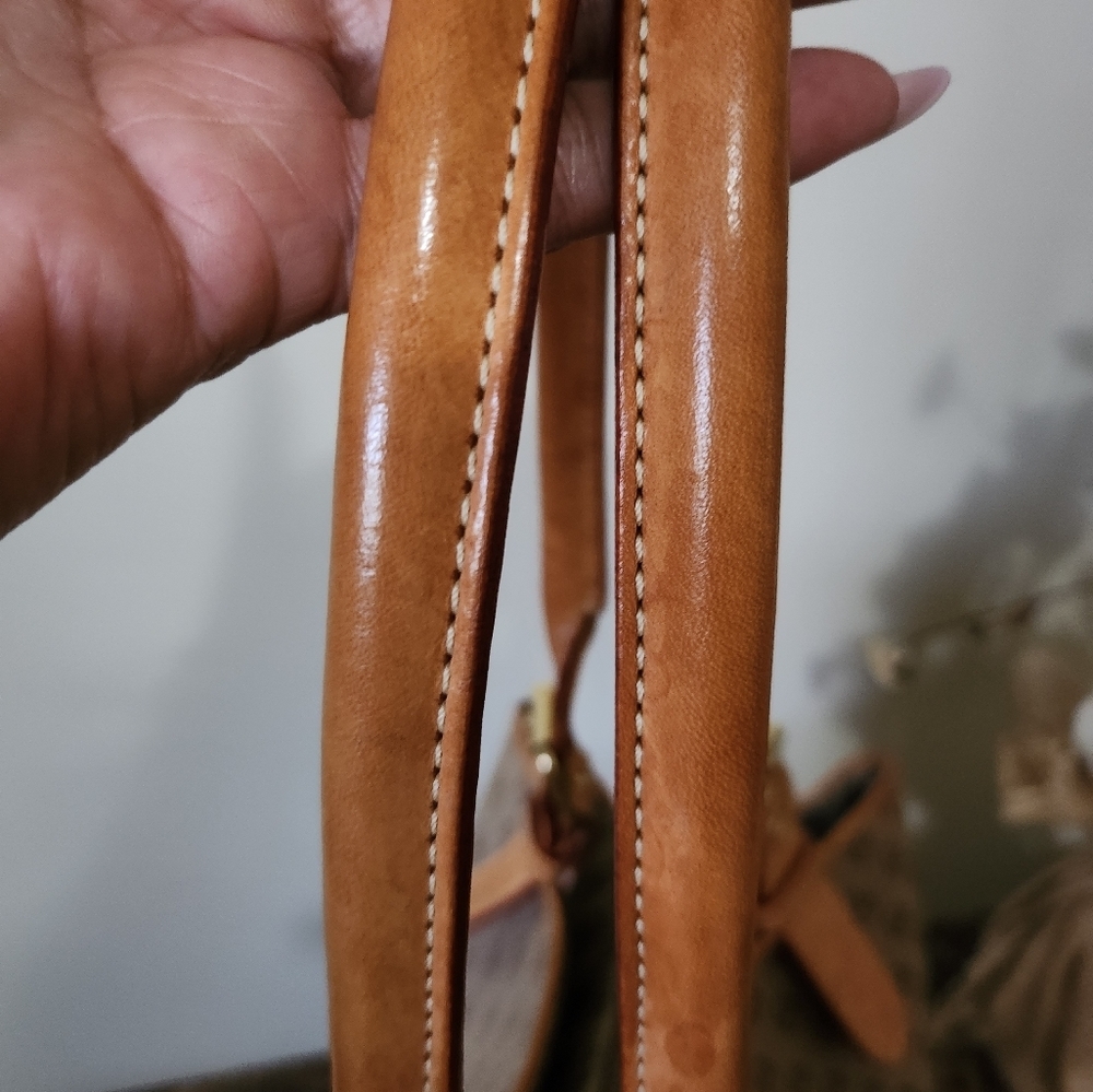 Dooney & Bourke Large Monogram Bag + 3 Dooney accessories - Picture 14 of 16